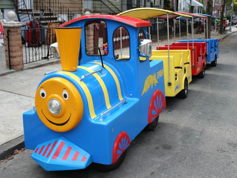 Deluxe Trackless Train